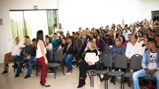 Mais de 400 pessoas assistem palestra sobre “Liderança e Motivação” promovida pela Fundação Milton Campos