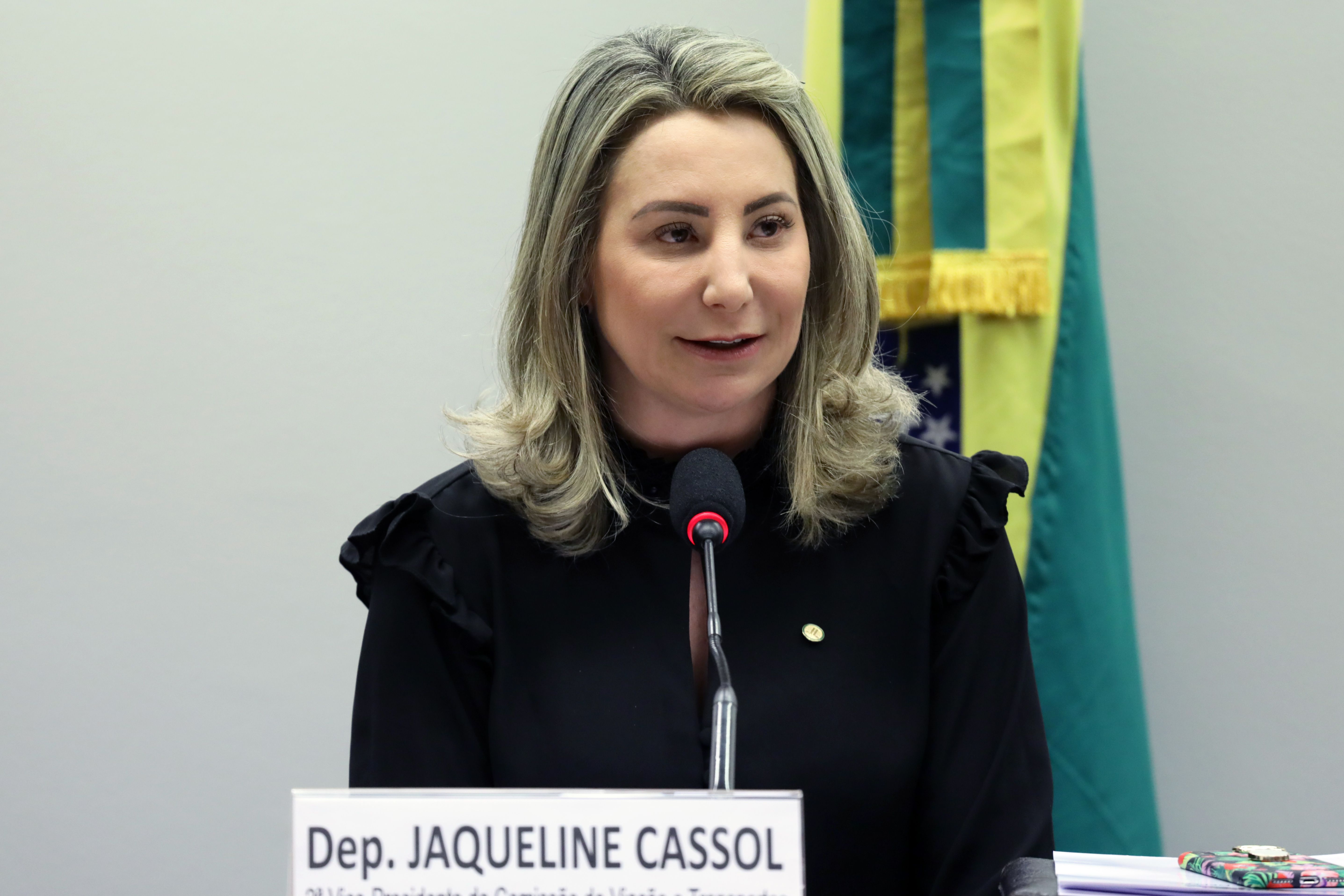 Deputada federal Jaqueline Cassol defende reforma igualitária na previdência