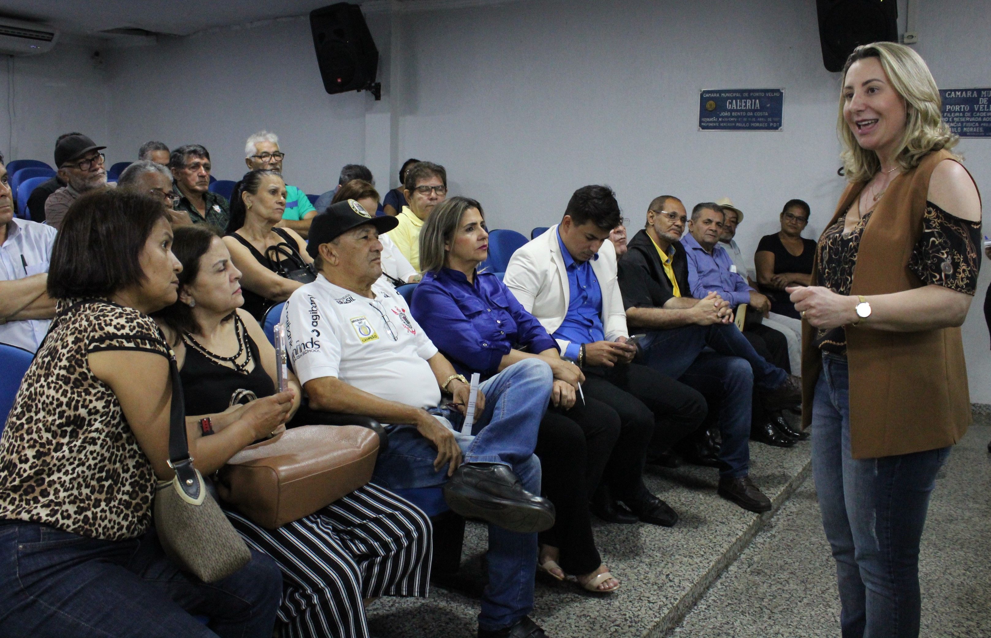 Em reunião com servidores do ex-território deputada Jaqueline Cassol destaca prioridade na luta pela transposição - noticias - jaqueline cassol