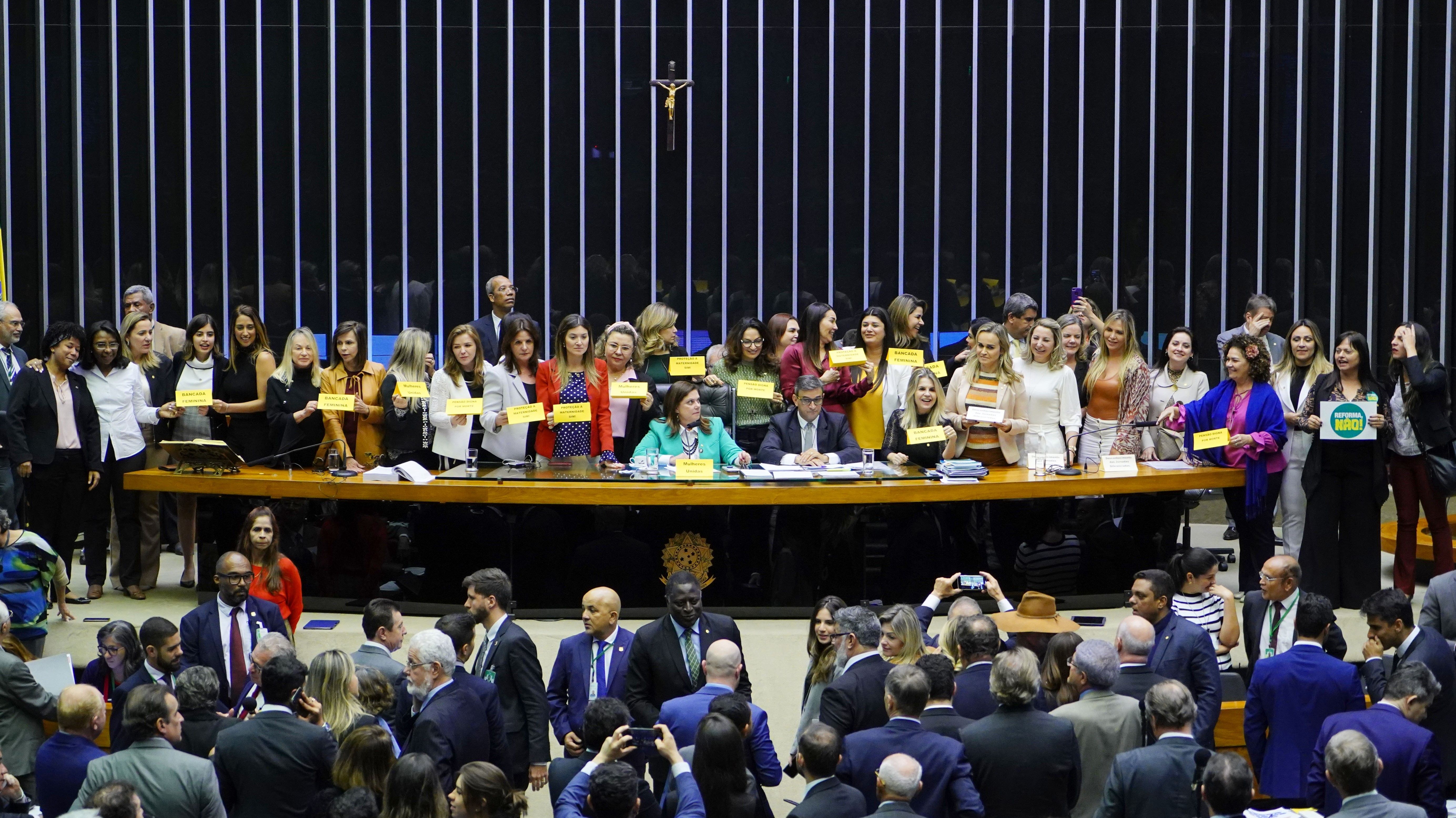 Deputada Federal Jaqueline Cassol defende mulheres na Reforma da Previdência