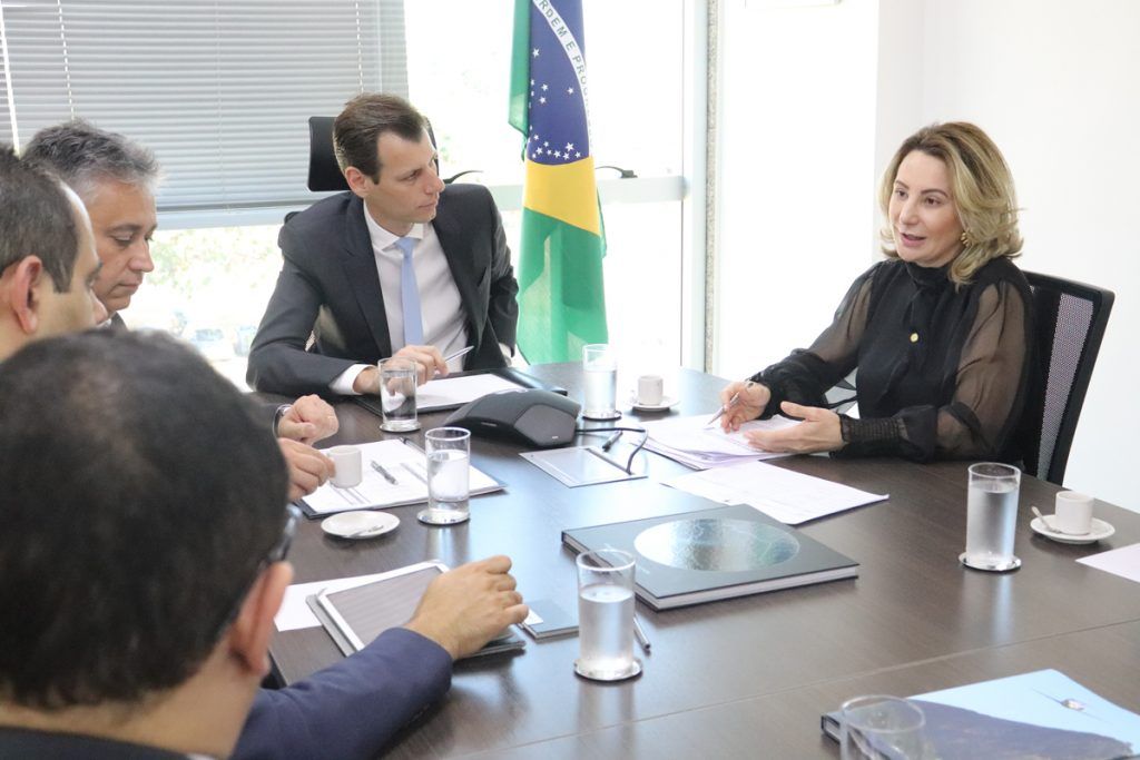 Jaqueline Cassol cobra investimentos para aeroportos de Rondônia - rondonia - jaqueline cassol