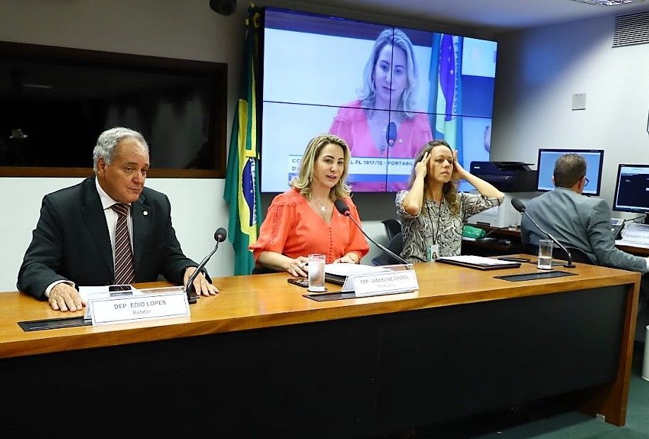 Jaqueline Cassol é eleita presidente da Comissão da Portabilidade da Conta de Luz