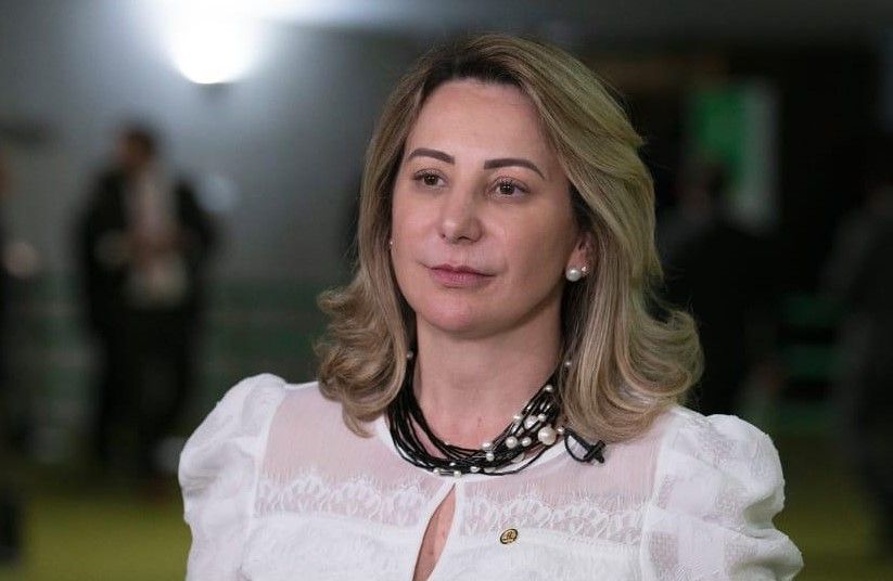 Jaqueline Cassol denuncia colapso na saúde pública de Cacoal